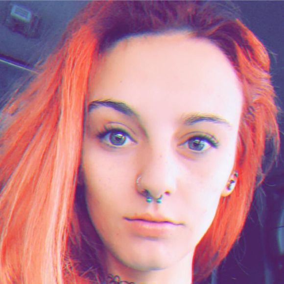 Meet your Posher, Erica - Picture 1 of 1